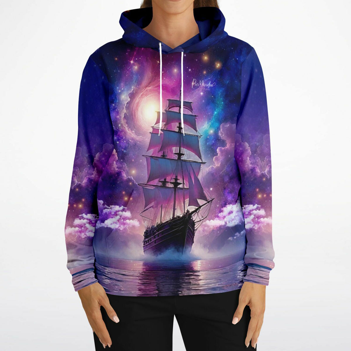 Dreamer Hoodie im Starlight Ocean Design mit Segelschiff, galaktischen Farben und Sternenhimmel-Print