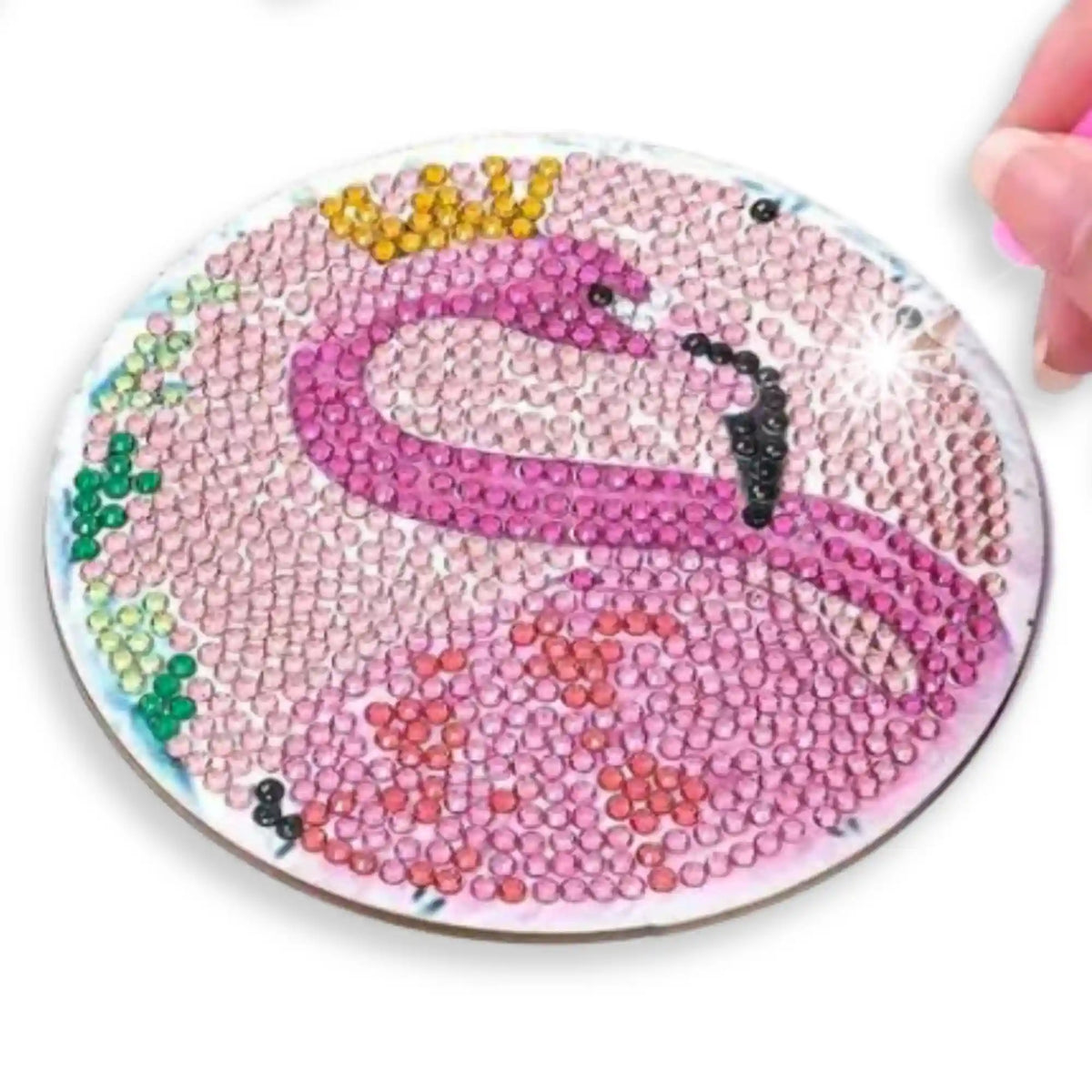 Diamond Painting Untersetzer Pink Flamingo mit glitzernden Strass-Steinen beim Basteln