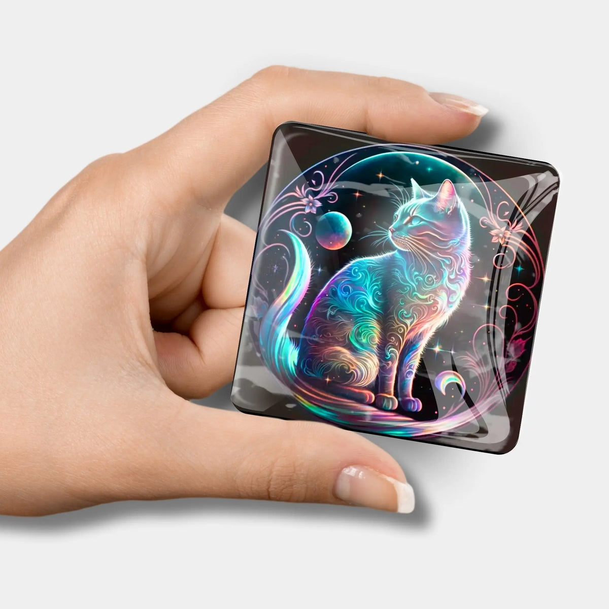 Magischer Coverminder aus Glas mit Katzen-Motiv zum Fixieren der Folie bei jedem Diamond Painting Set.