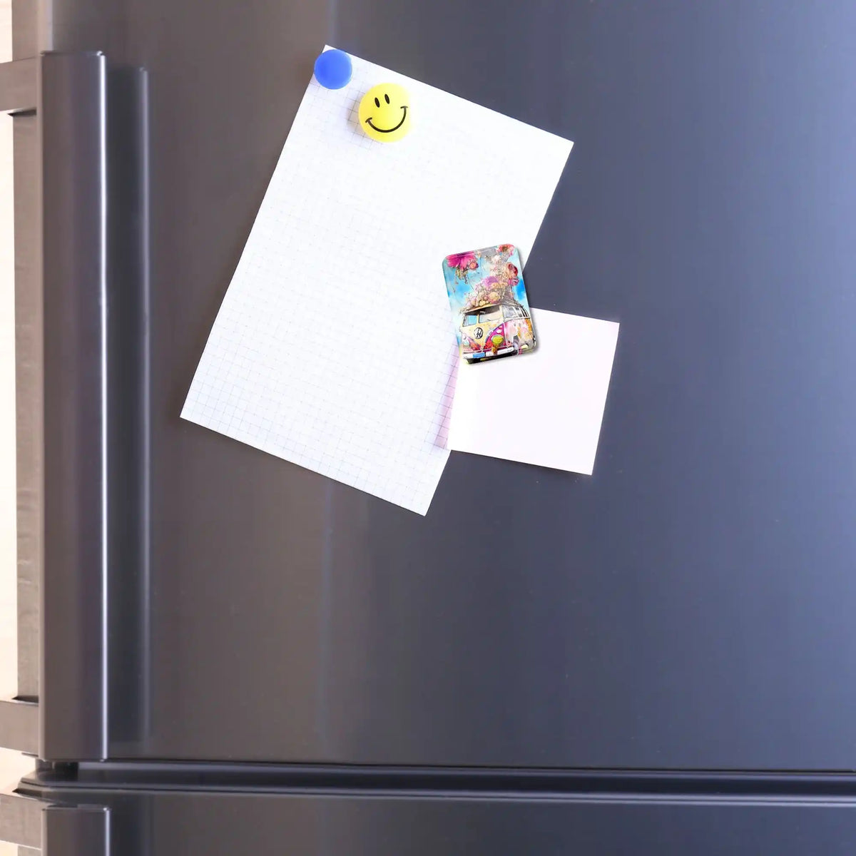 Flower Power Bully Cover Minder für Diamond Painting an Kühlschrank befestigt