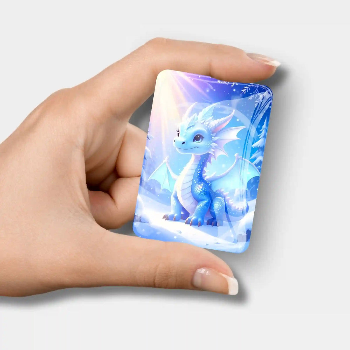 Magischer Cover Minder mit Drachenmotiv für Diamond Painting Zubehör in der Hand gehalten