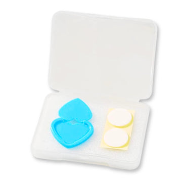 Herzförmige LED-Pad Abdeckung als praktisches Diamond Painting Zubehör in kleiner Aufbewahrungsbox mit Klebepad