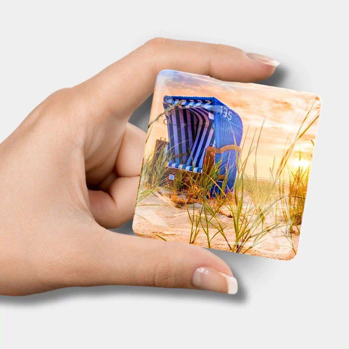 Glas Cover Minder mit Strandkorb-Motiv als praktisches Zubehör für Diamond Painting und Bastelsets