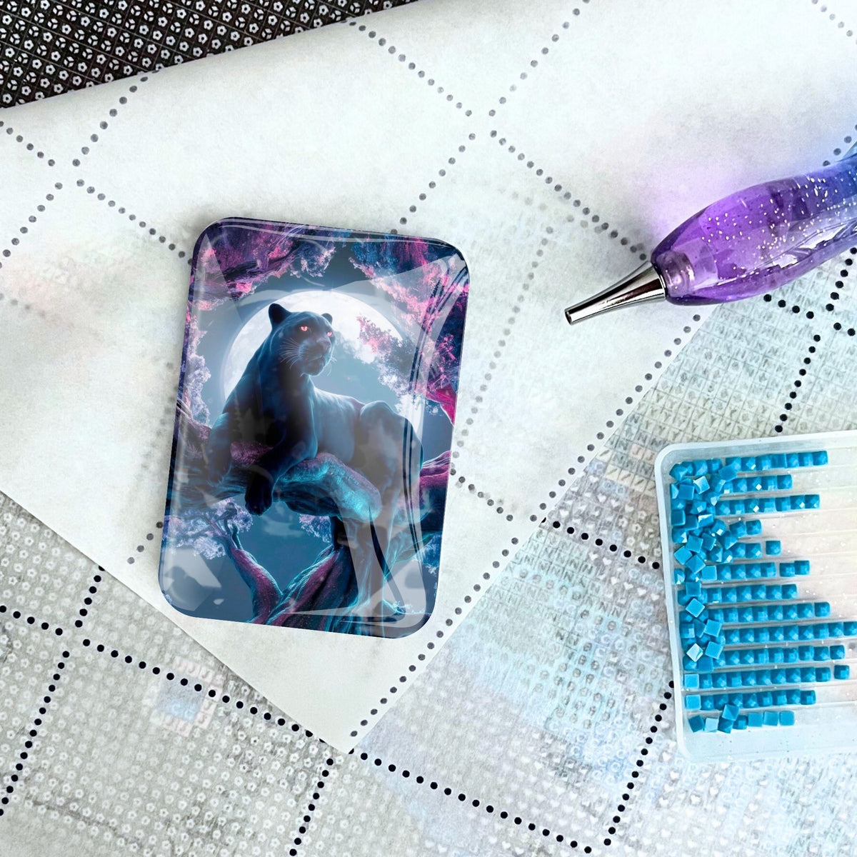 Magnetischer Glas-Cover-Minder mit Black Panther Kirschblüten-Motiv für Diamond Painting auf Leinwand mit Stift und Steinen