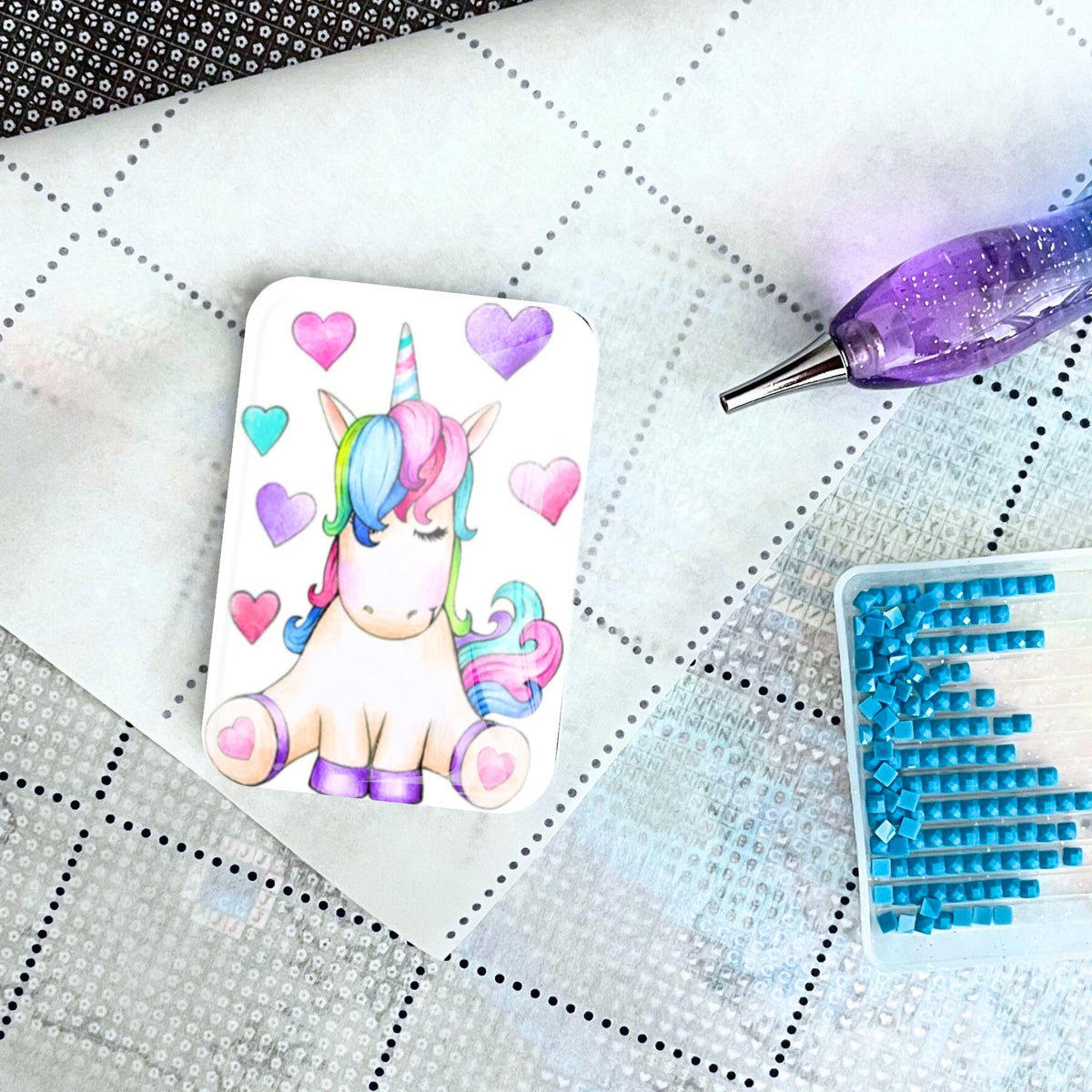 Bunter Einhorn Cover Minder aus Glas als Zubehör für dein Diamond Painting Set mit Glitzersteinen