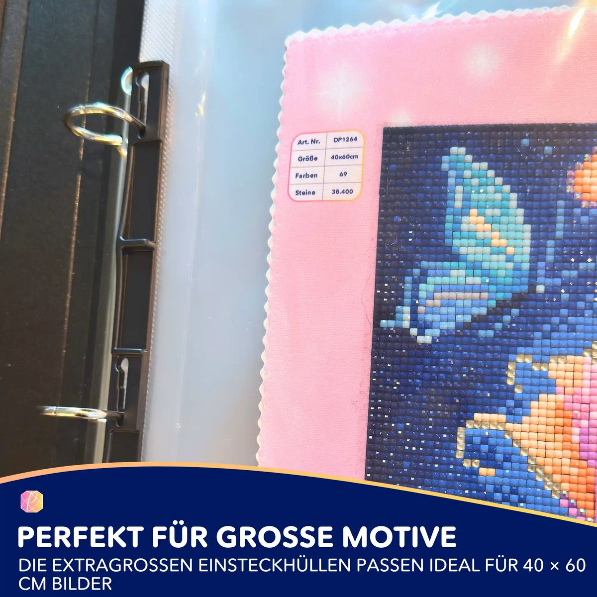 Diamond Painting Sammelmappe mit 40x60cm Bild in einer Schutzhülle zur sicheren Aufbewahrung der Glitzersteine.