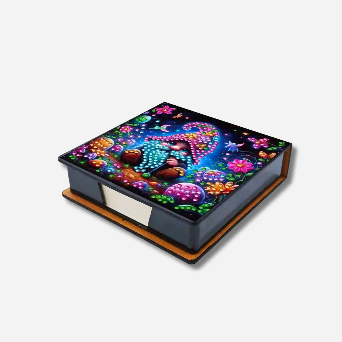 Diamond Painting Notizzettel mit buntem Osterzwerg Motiv und glitzernden Steinchen als kreative Osterdeko