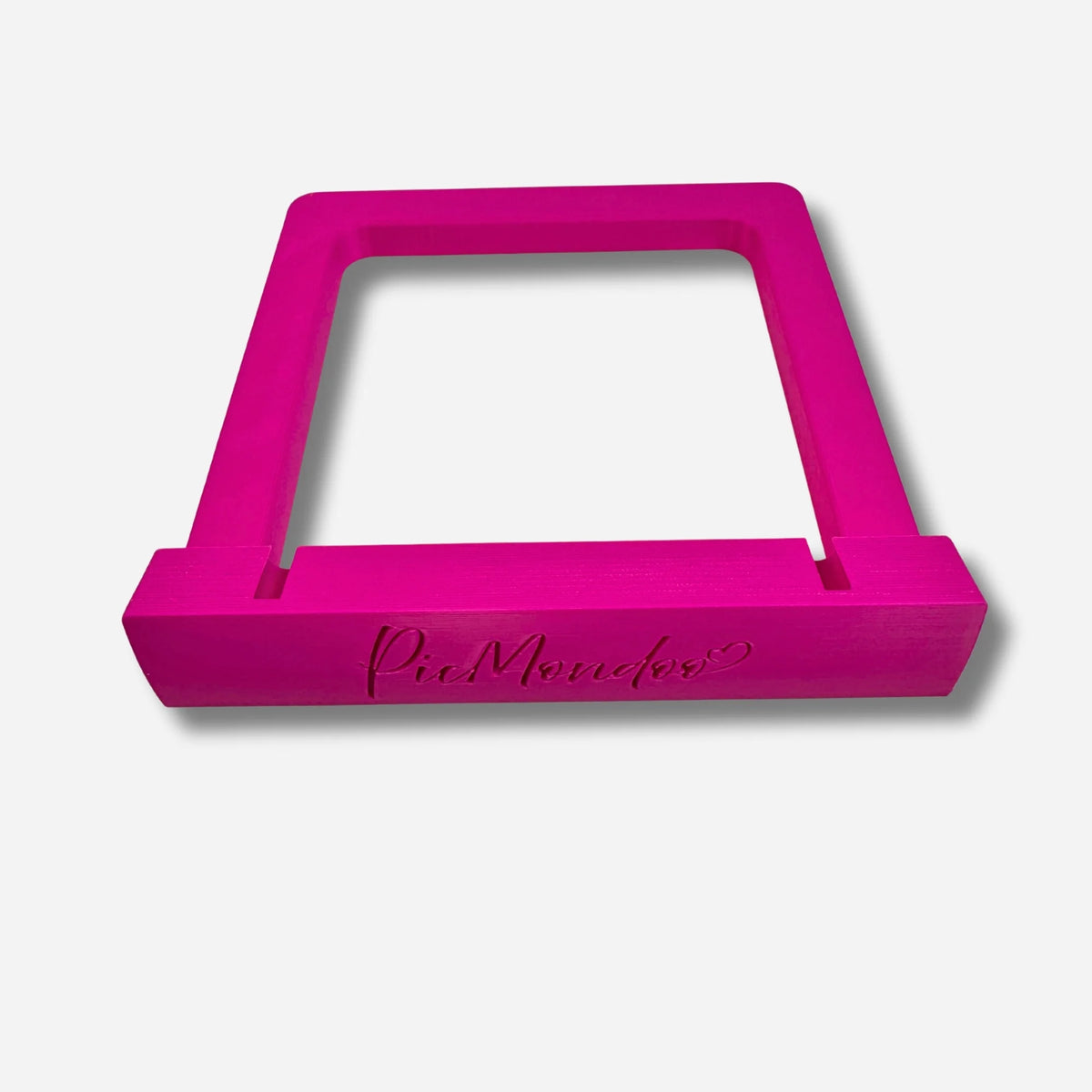 Pinker 3D-gedruckter Sockel für die Diamond Painting Döschenwand von Picmondoo zur praktischen Steinchen-Aufbewahrung
