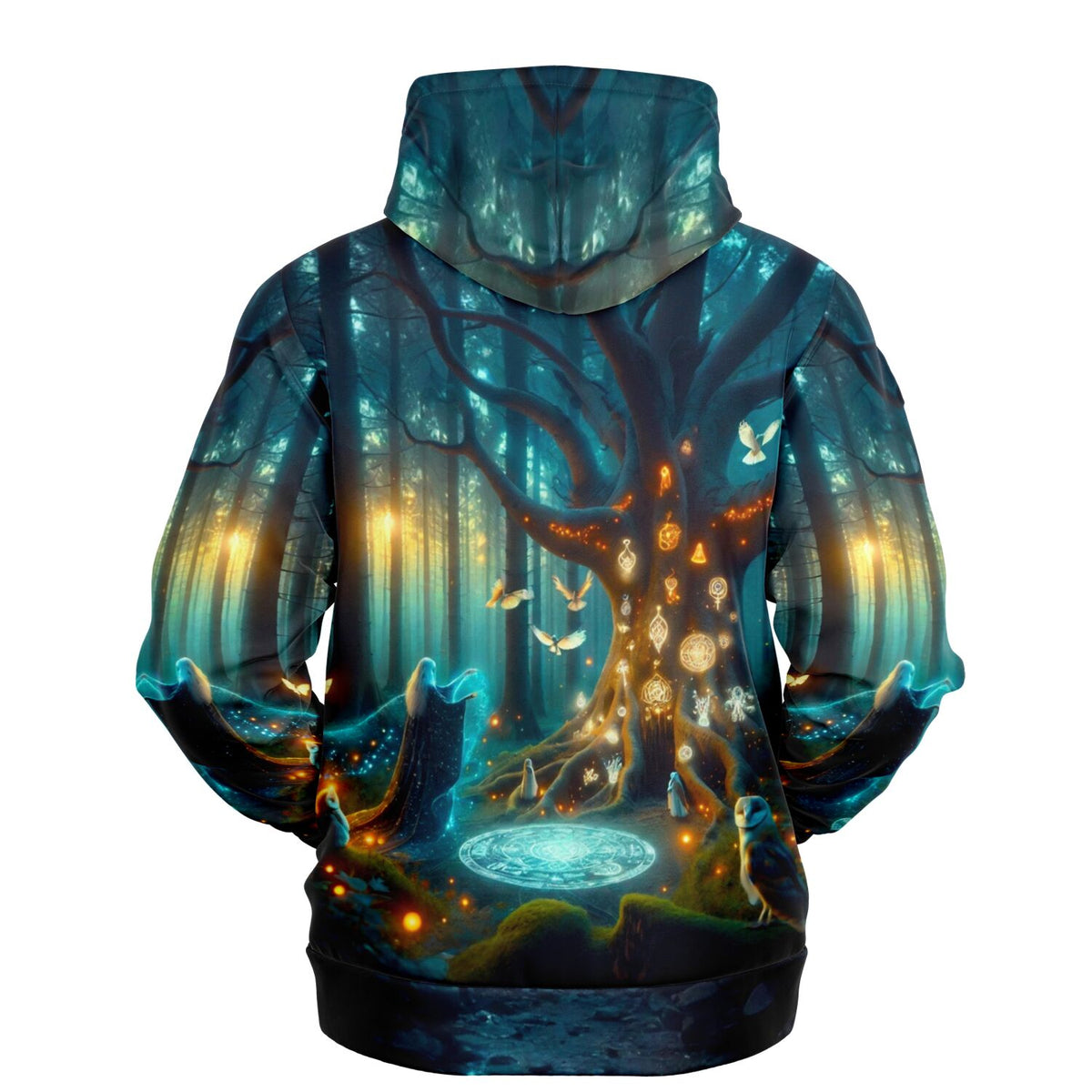 Dreamer Hoodie Hexennacht mit magischem Wald Motiv, Eulen und leuchtenden Symbolen an einem großen Baum im AOP-Design