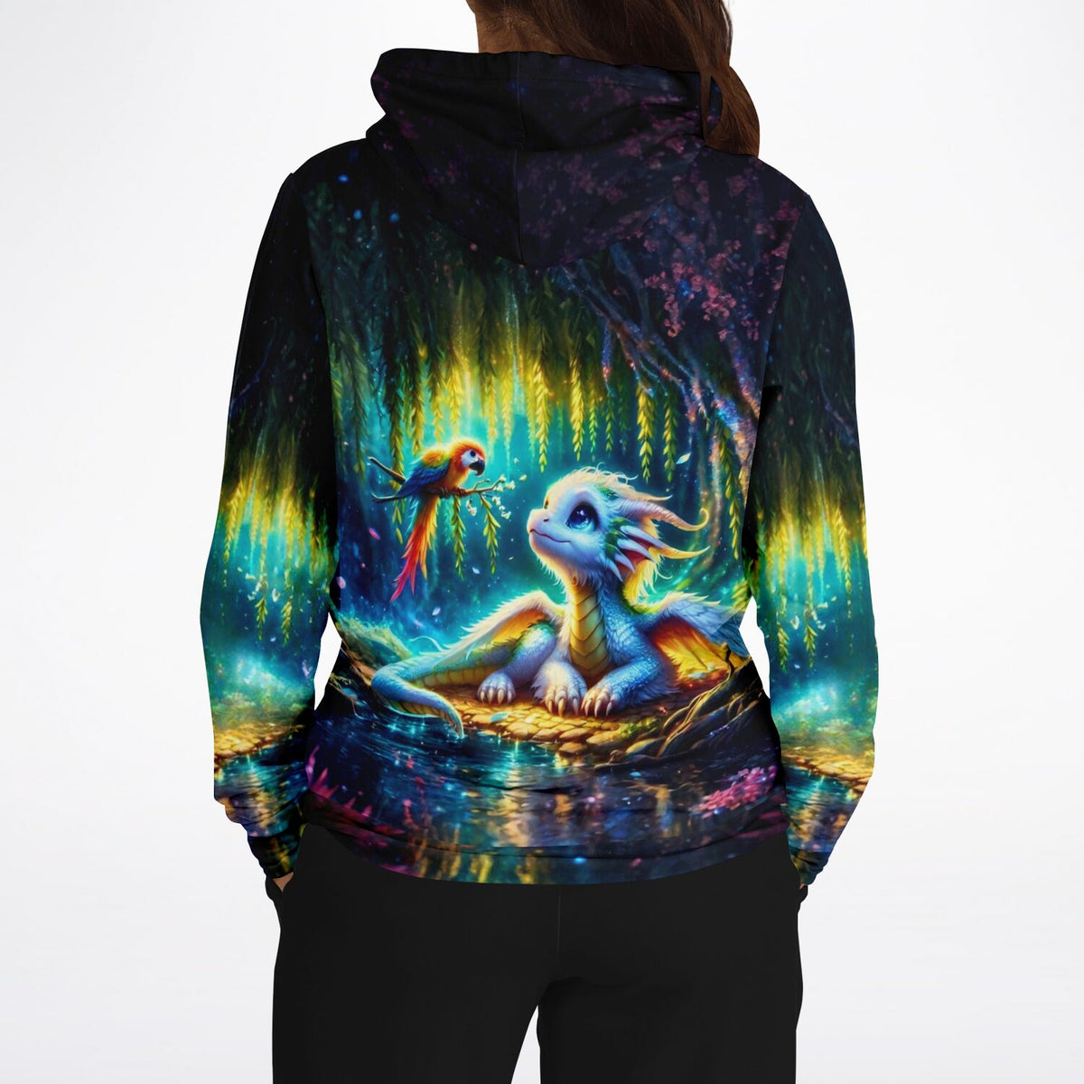 Hoodie mit Fantasy Drachen Motiv im Stil von Diamond Painting und Malen nach Zahlen Kunstwerken in magischem Wald