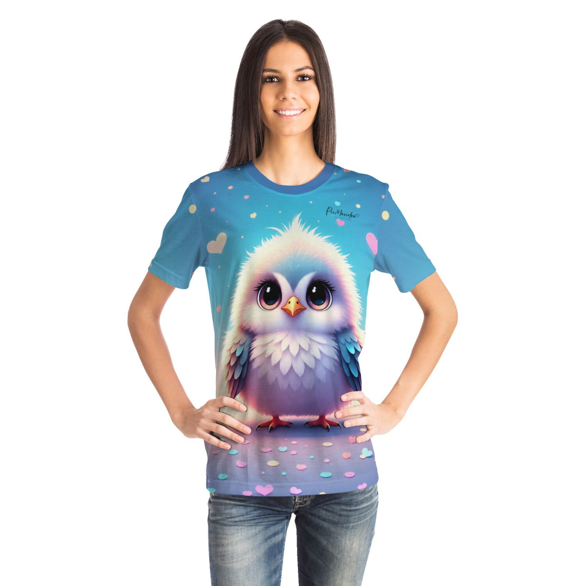 Frau trägt ein blaues Dreamer T-Shirt mit süßem Eulen-Motiv im Stil von Diamond Painting und Malen nach Zahlen Designs