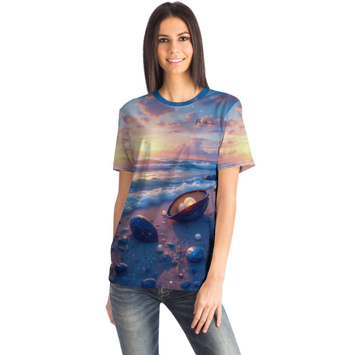 Frau trägt Dreamer T-Shirt mit Strandliebe Motiv, ideal für Fans von Diamond Painting und kreativen Designs