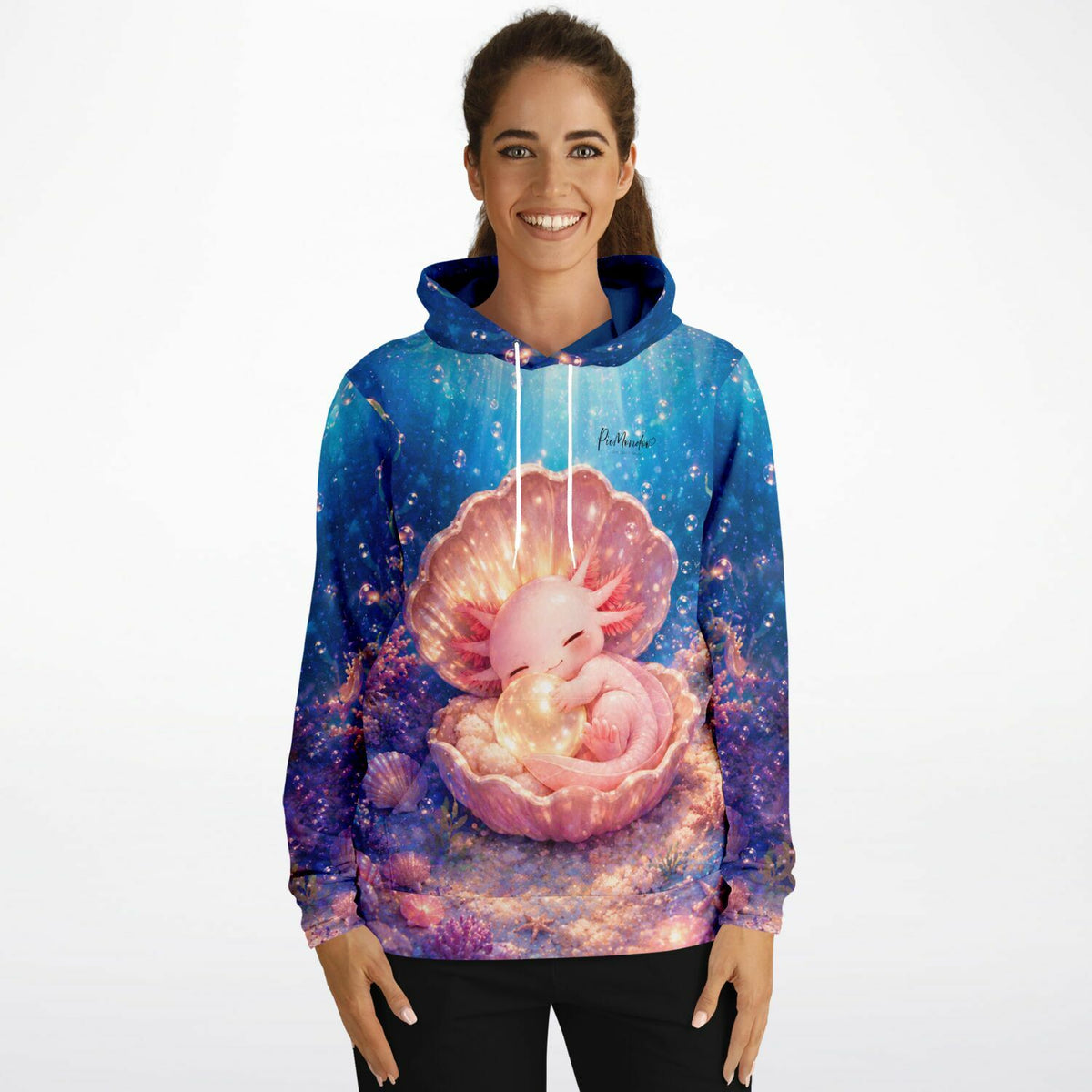 Frau trägt blauen Axolotl Hoodie mit Unterwasser-Motiv, inspiriert von Diamond Painting und Malen nach Zahlen Designs