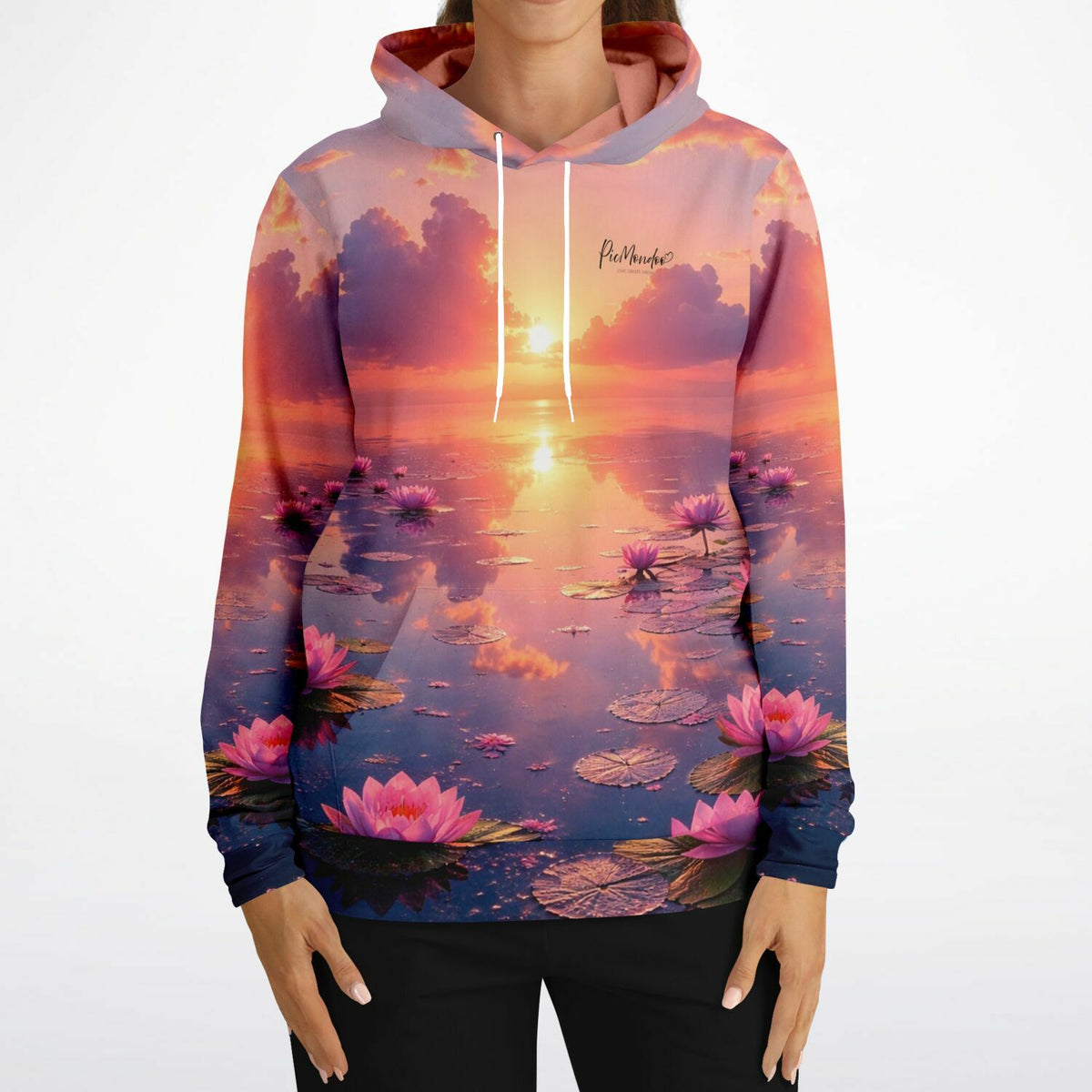 Dreamer Hoodie mit stimmungsvollem Abenddämmerung-Design, Lotusblüten und Sonnenuntergang im Stil unserer DIY-Kunstwerke.