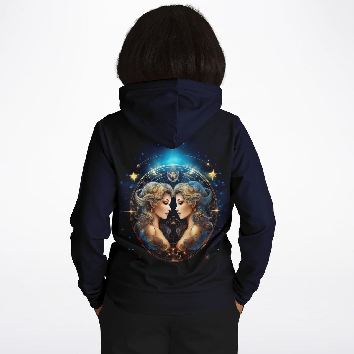 Schwarzer Dreamer Hoodie mit Sternzeichen Zwillinge Motiv im magischen Stil und Sternenhimmel-Grafik auf dem Rücken.