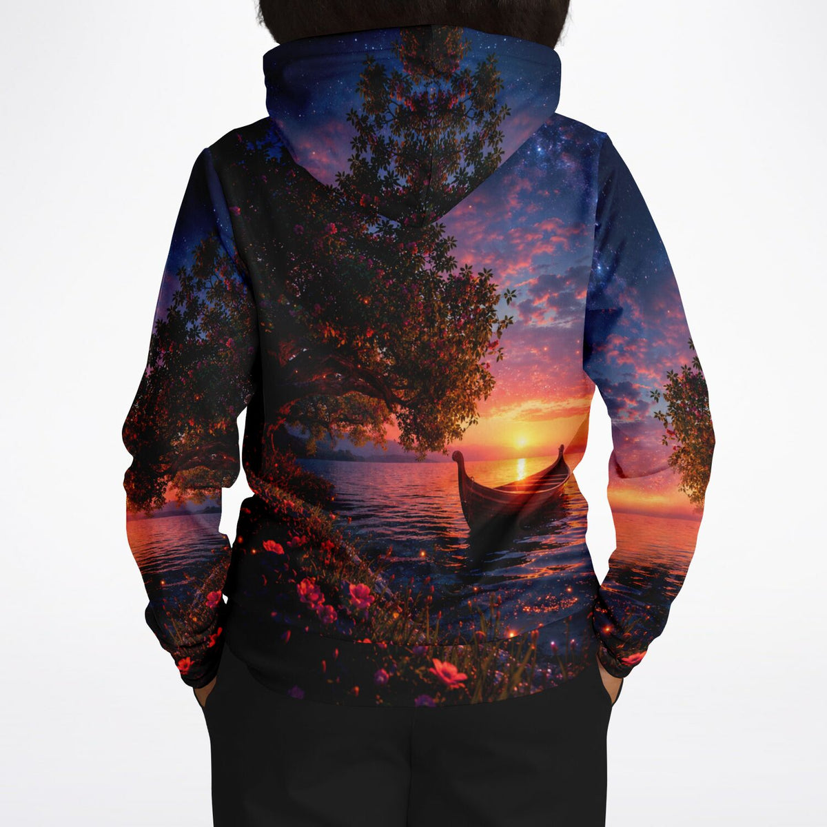 Dreamer Hoodie mit stimmungsvollem Sonnenuntergang am See, Boot-Motiv im Stil von Diamond Painting Kunstwerken