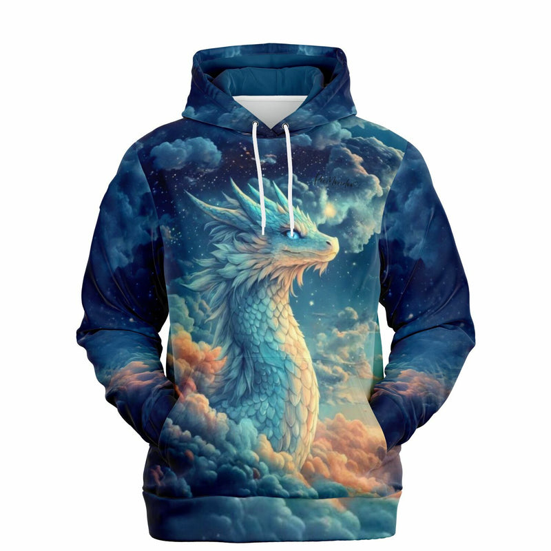 Dreamer Hoodie mit Saphira Himmelsdrachen-Motiv in blauem Wolkenhimmel, passend zu Diamond Painting und Malen nach Zahlen