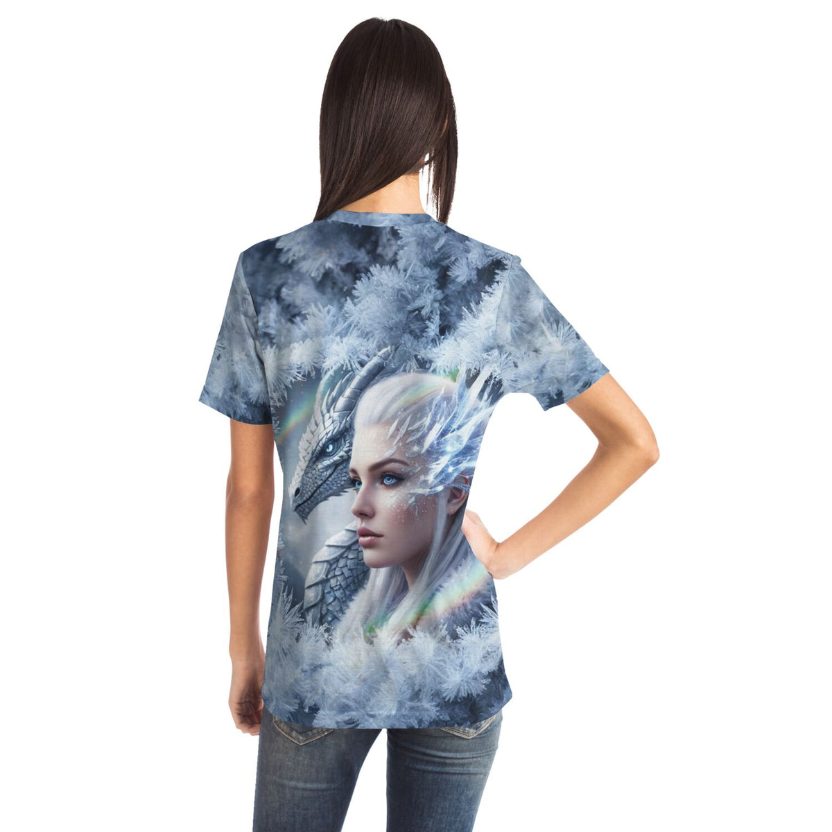 Dragon Queen T-Shirt im Fantasy-Design, inspiriert von Diamond Painting Motiven mit Eisdrache und weißhaariger Frau.