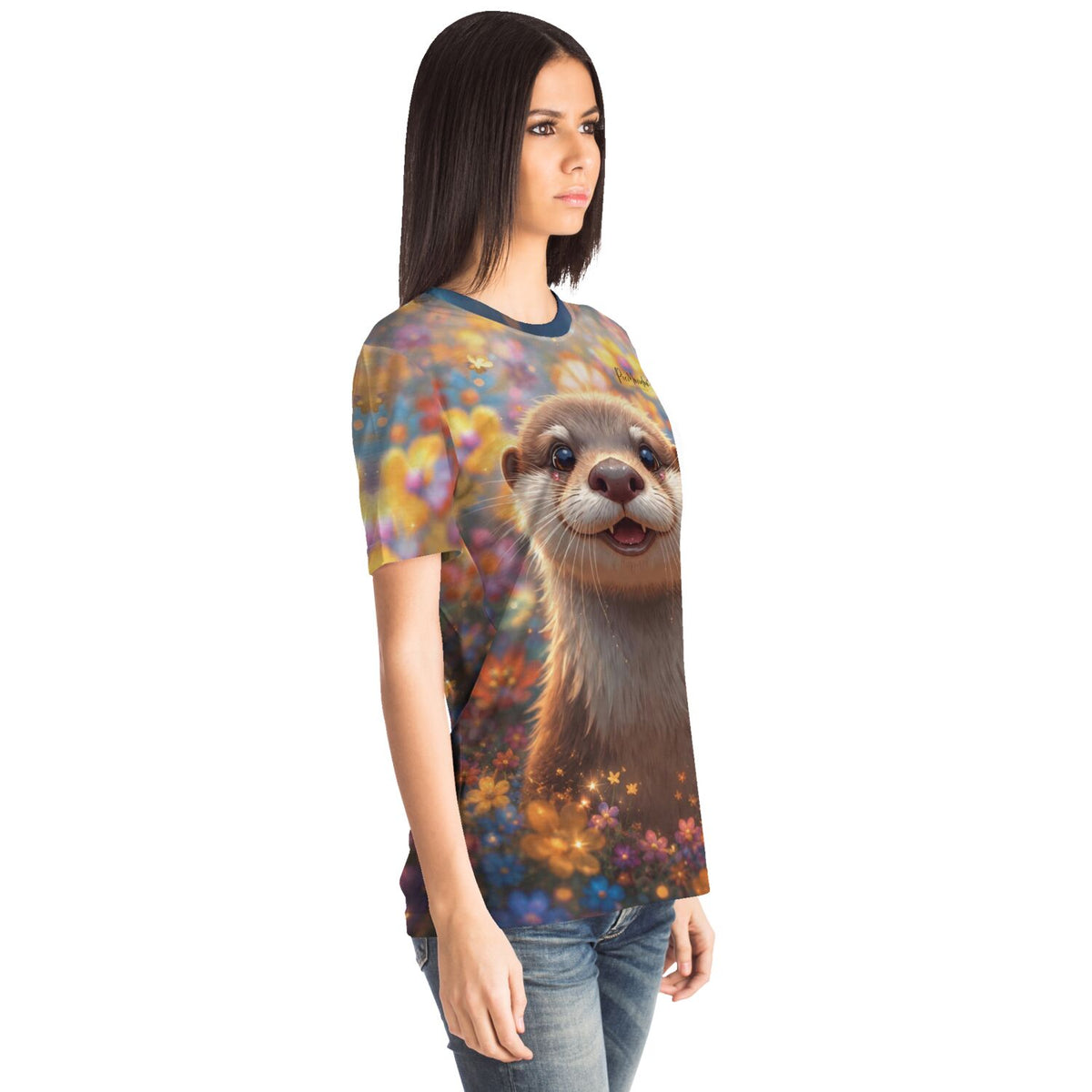 Frau trägt buntes T-Shirt mit Otter-Motiv, inspiriert durch Diamond Painting und Malen nach Zahlen Designs