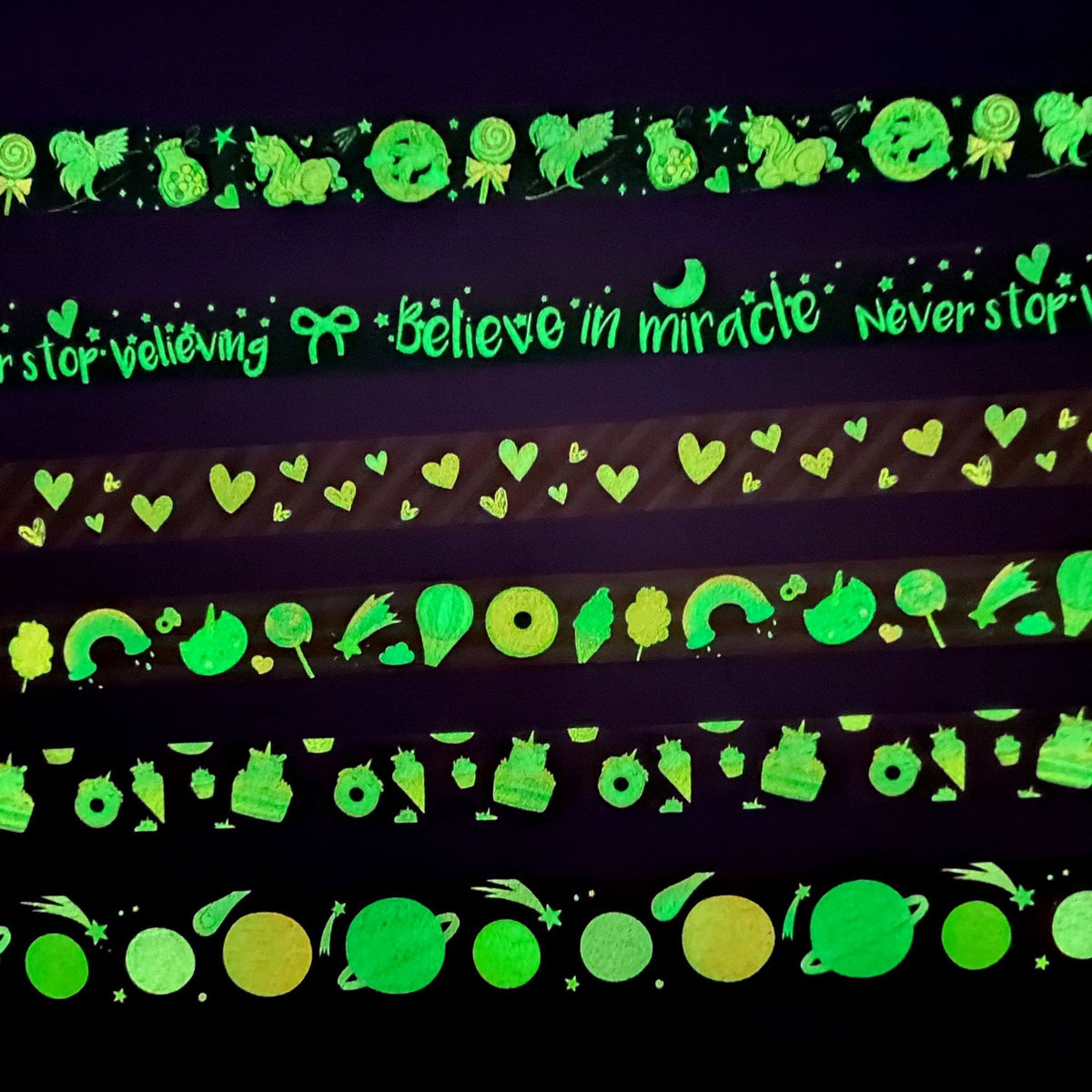 Fluoreszierendes Diamond Painting Klebeband 6er Set für gerade Steinreihen mit Believe in Miracle Motiv