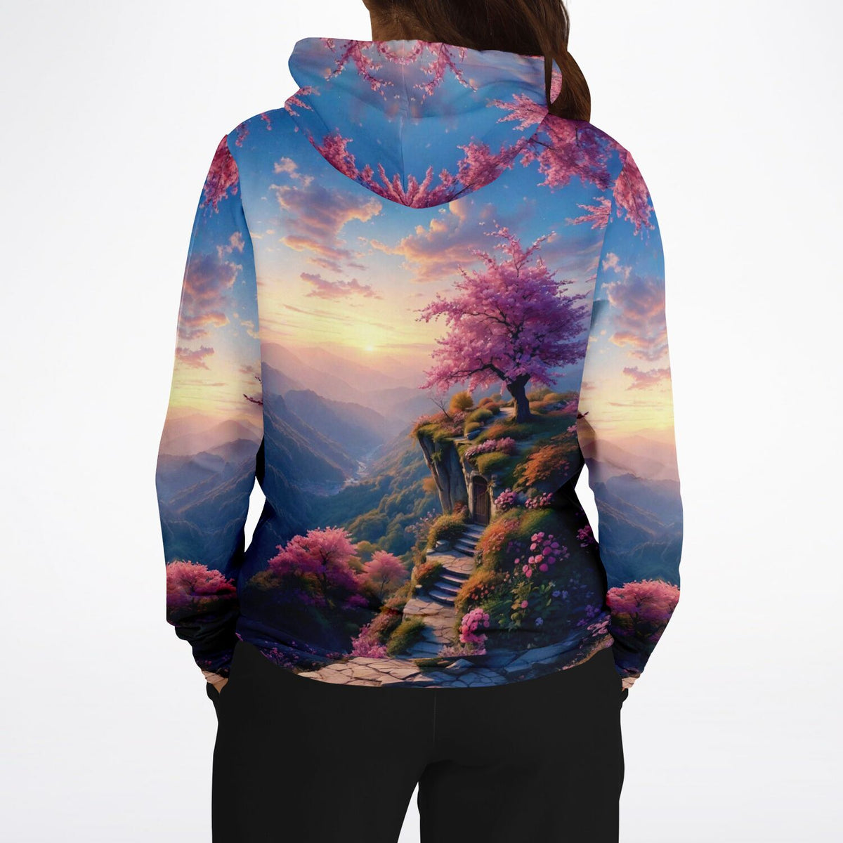 Dreamer Hoodie mit Ganzkörper-Print: Malerische Berglandschaft im Morgendämmerung-Design mit rosa Bäumen bei Sonnenaufgang