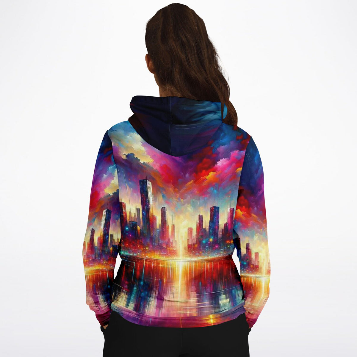 Dreamer Hoodie mit abstrakter Skyline, farbenfrohem Wolkenhimmel und Lichtreflexionen im AOP-Design