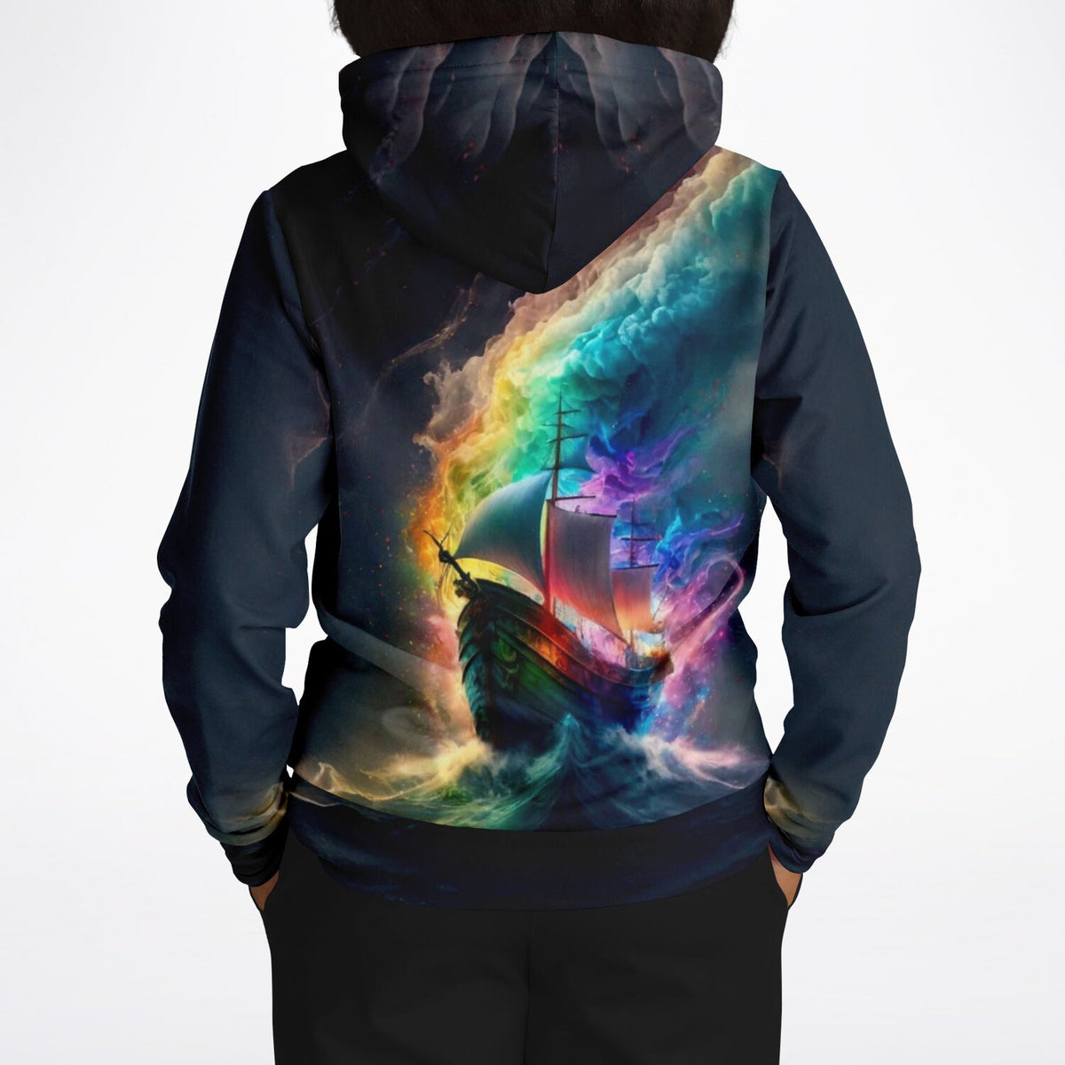Dreamer Hoodie mit buntem Segelschiff Motiv auf dunklem, nebligem Ozean im beliebten Diamond Painting Stil
