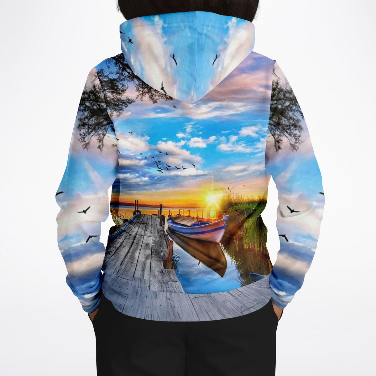 Dreamer Hoodie mit sonnigem See-Motiv, inspiriert durch beliebte Diamond Painting und Malen nach Zahlen Kunstmotive.