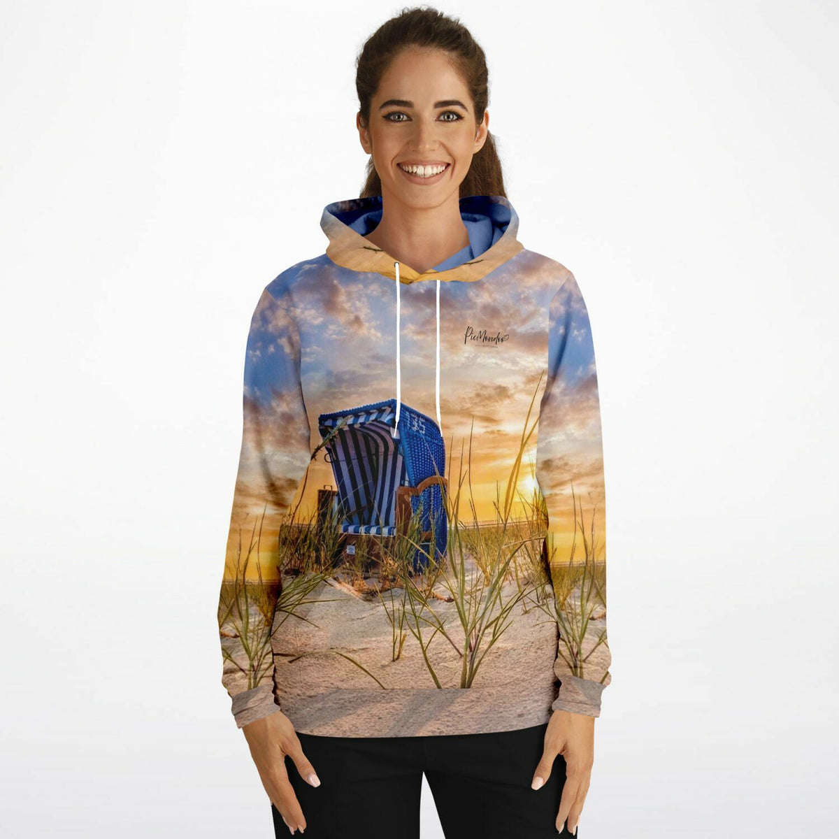 Dreamer Hoodie mit Strandkorb-Motiv am Meer, ideal für Fans von Malen nach Zahlen und Diamond Painting Entspannung.