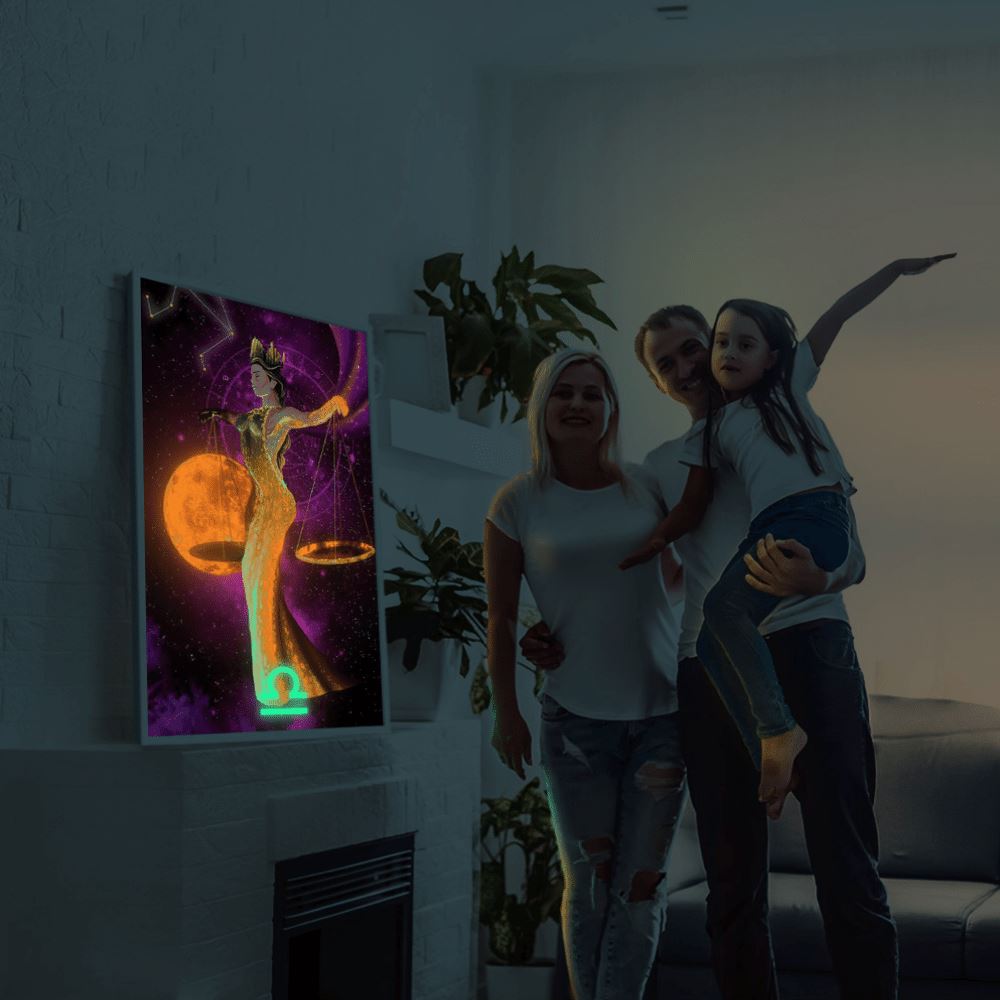 Diamond Painting Leuchtbild Sternzeichen Waage mit glitzernden Steinen als stimmungsvolle Wanddekoration im Wohnzimmer